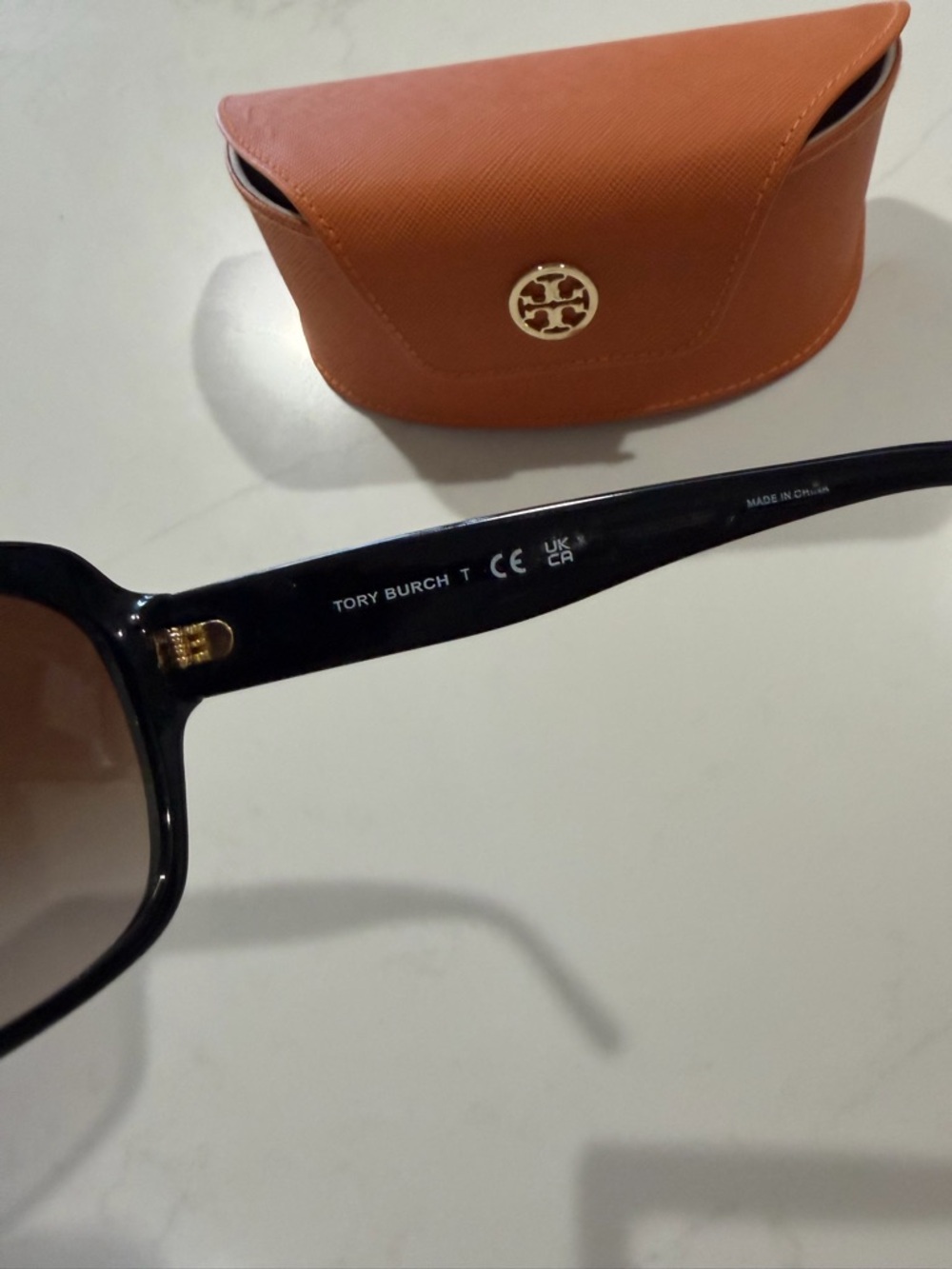 Tory Burch Black Oversized Sunglasses with Orange Case - Picture 5 of 8